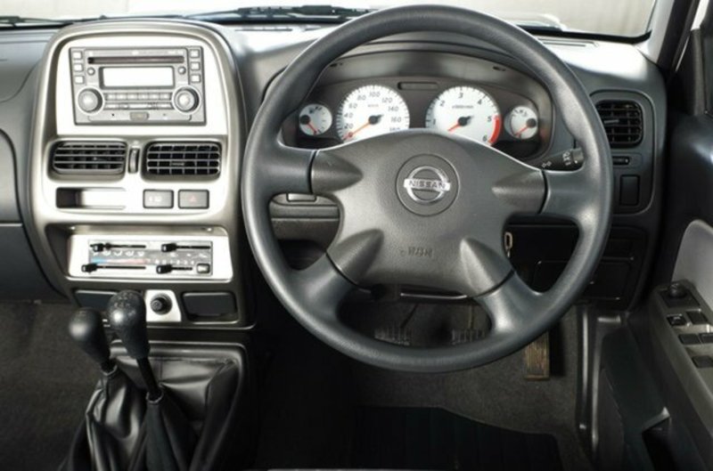 2013 NISSAN NAVARA ST-R D22 S5