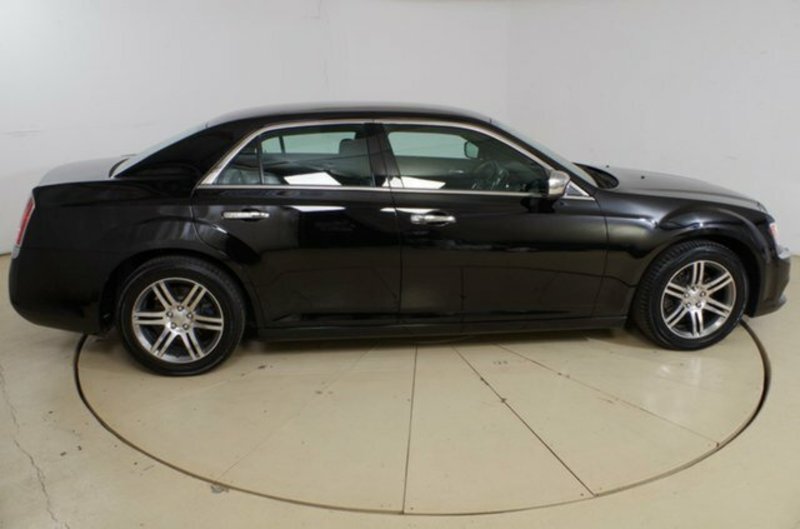 2012 CHRYSLER 300 LIMITED MY12