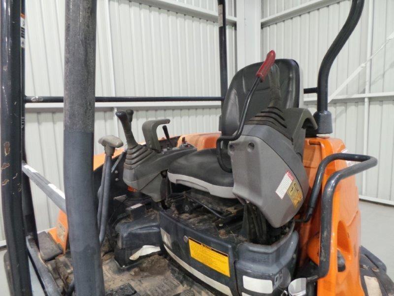 2004 HITACHI ZX50U