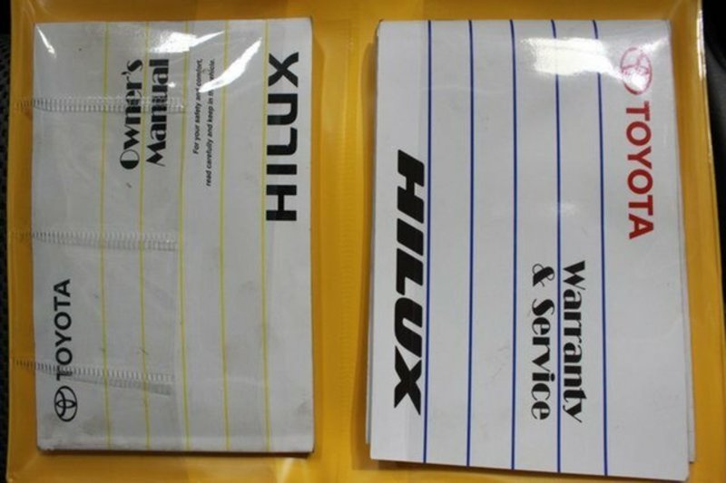 2009 TOYOTA HILUX SR5 (4x4) KUN26R 09 UPGRADE
