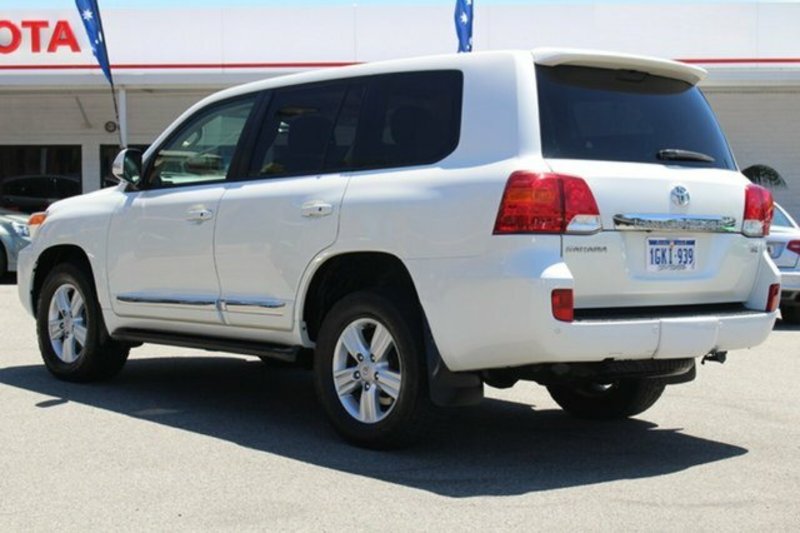 2012 TOYOTA LANDCRUISER SAHARA (4x4) VDJ200R MY12