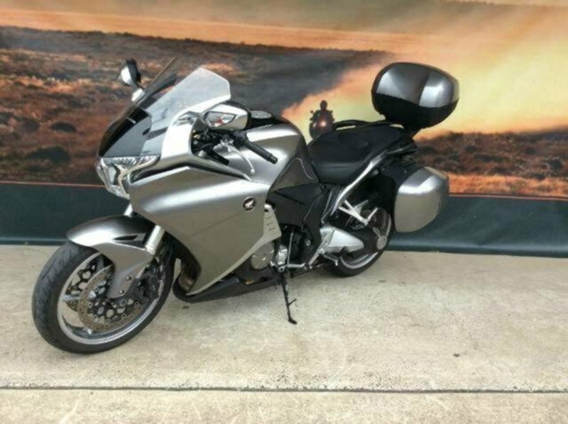 2010 HONDA VFR1200F ABS (VFR1200FA) ROAD