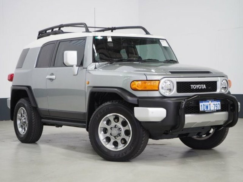 2012 TOYOTA FJ CRUISER GSJ15R