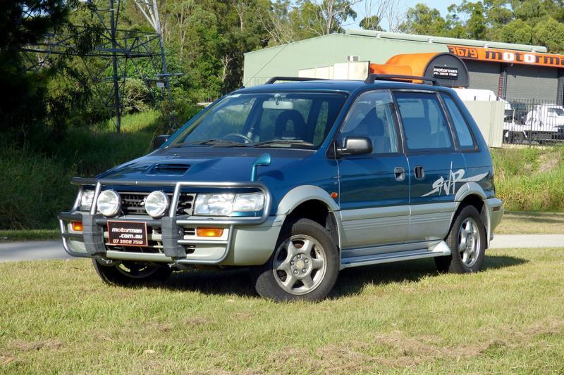 1995 MITSUBISHI RVR