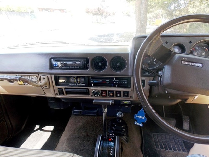 1985 TOYOTA LANDCRUISER (4x4)