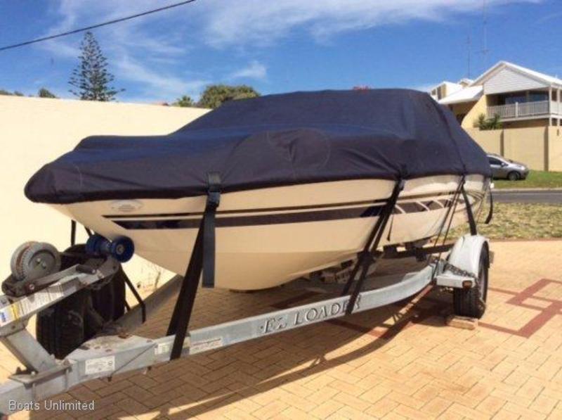 Glastron Gt 185 PLUM BOWRIDER WITH UNDER 80 HOURS OLD!!
