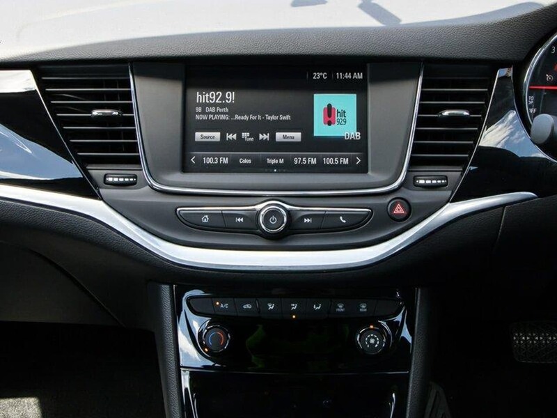 2017 HOLDEN ASTRA R BK