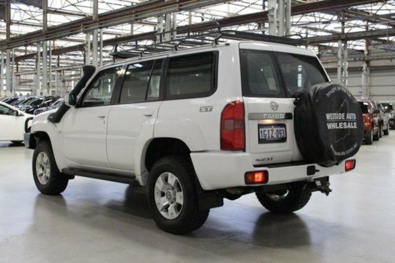 2006 NISSAN PATROL ST (4x4) GU IV