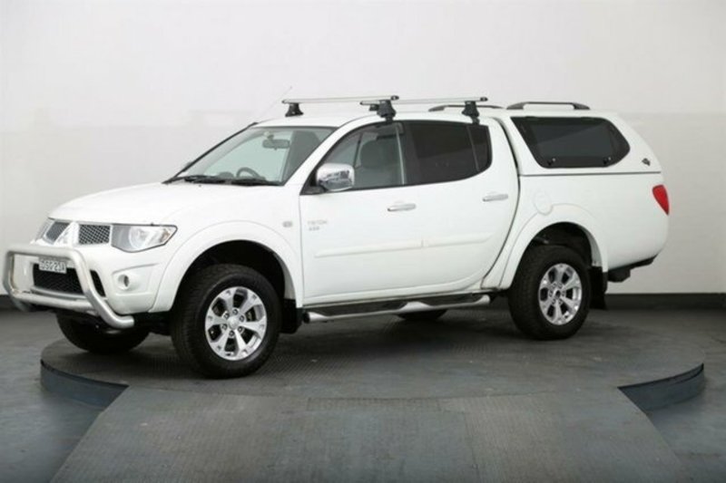 2015 MITSUBISHI TRITON GLX-R (4x4) MN MY15