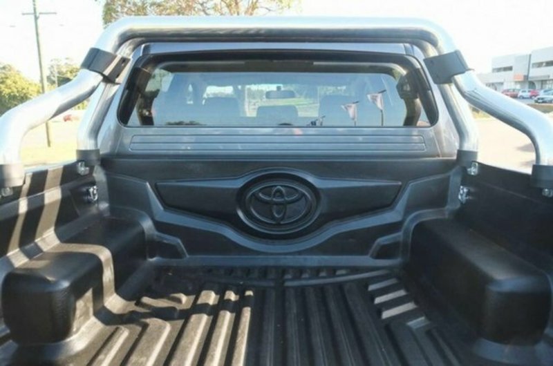 2013 TOYOTA HILUX SR5 (4x4) KUN26R MY12