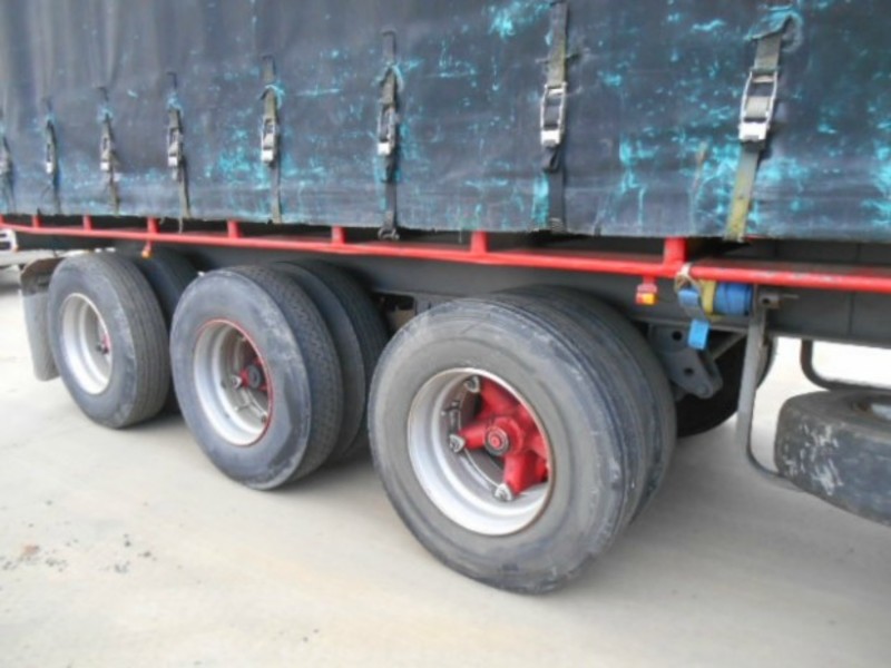 1989 Freighter Curtainsider Semi Trailer