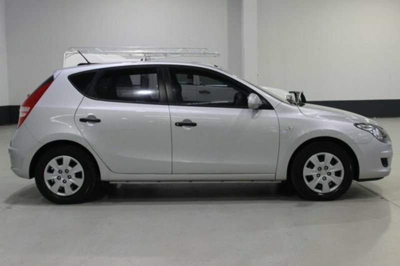 2011 HYUNDAI i30 SX FD MY11