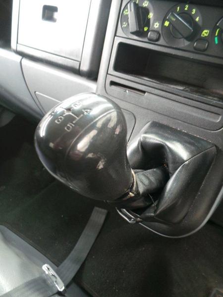 2010 FUSO CANTER