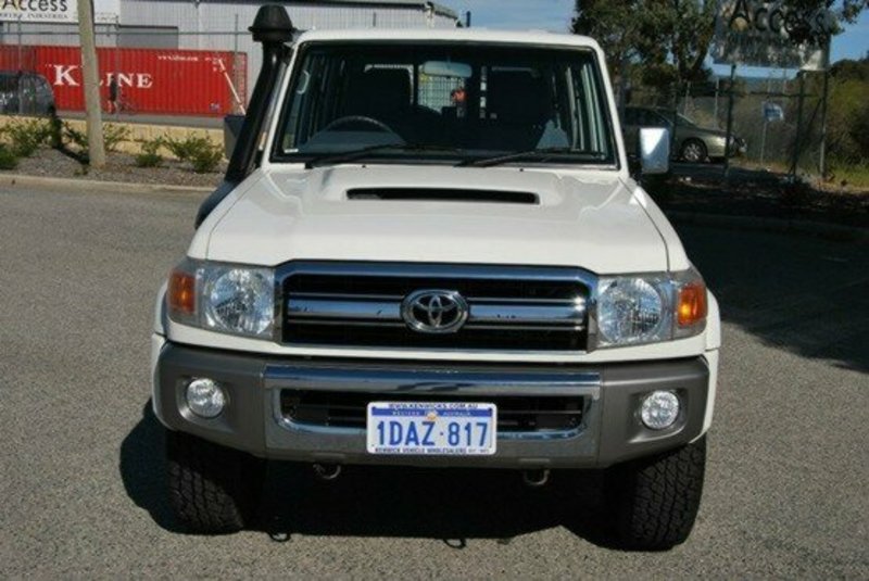 2009 TOYOTA LANDCRUISER GXL VDJ76R