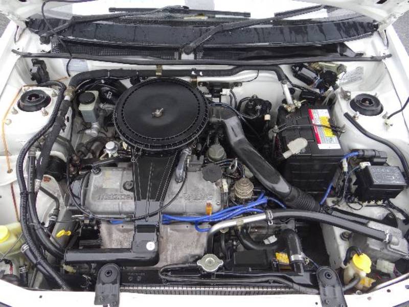 1995 MAZDA 323 PROTEGE