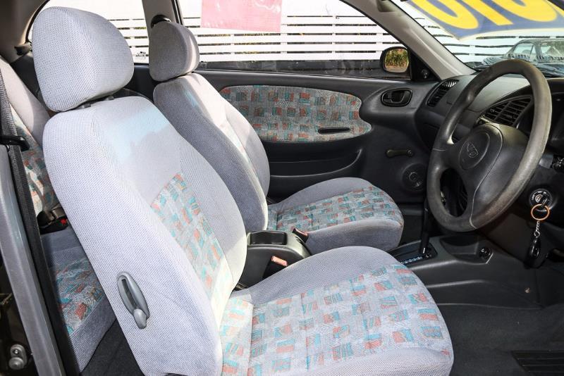 1999 DAEWOO LANOS SE