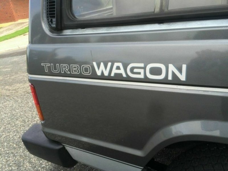 1987 MITSUBISHI PAJERO SUPERWAGON (4x4) NE