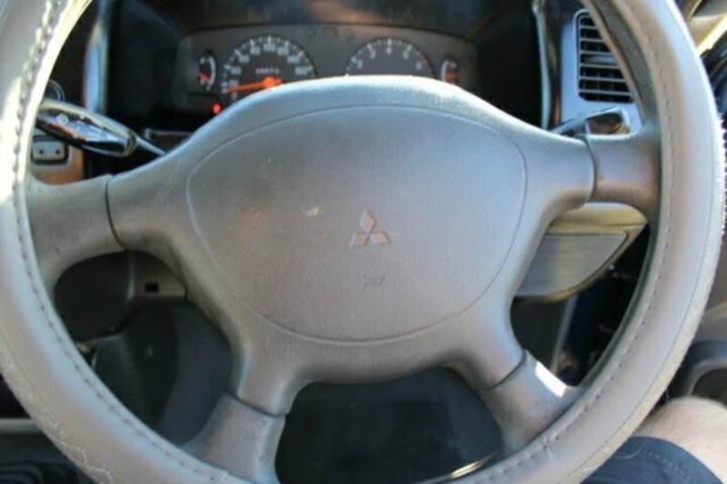 2001 MITSUBISHI TRITON GLX Club Cab MK
