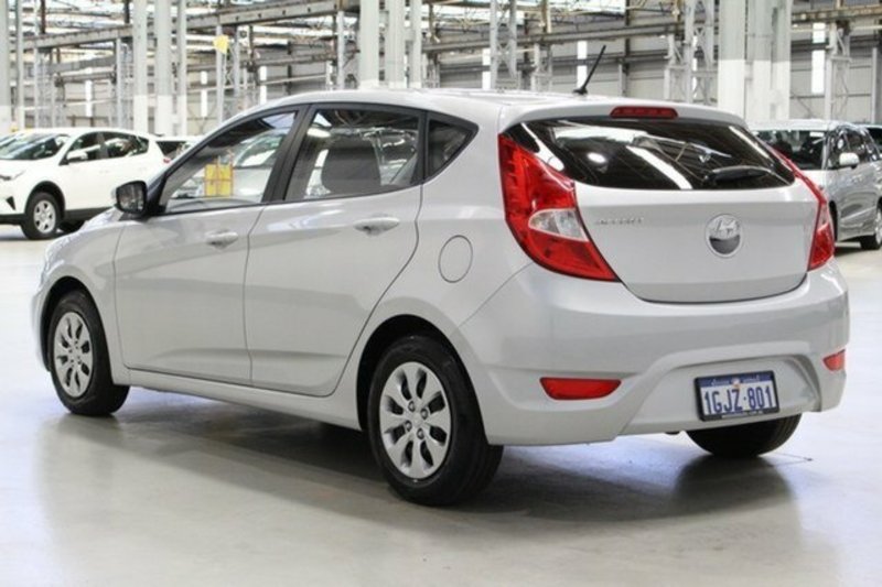 2015 HYUNDAI ACCENT ACTIVE RB2