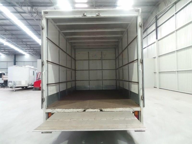 2012 FUSO CANTER 515