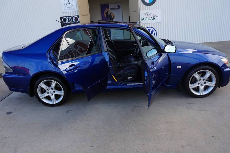 2001 LEXUS IS200 SPORTS LUXURY GXE10R