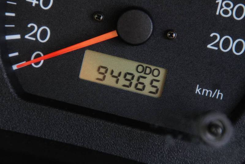 2003 MITSUBISHI MIRAGE CE