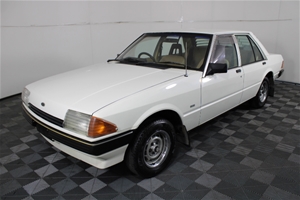 1982 FORD FALCON XE SEDAN