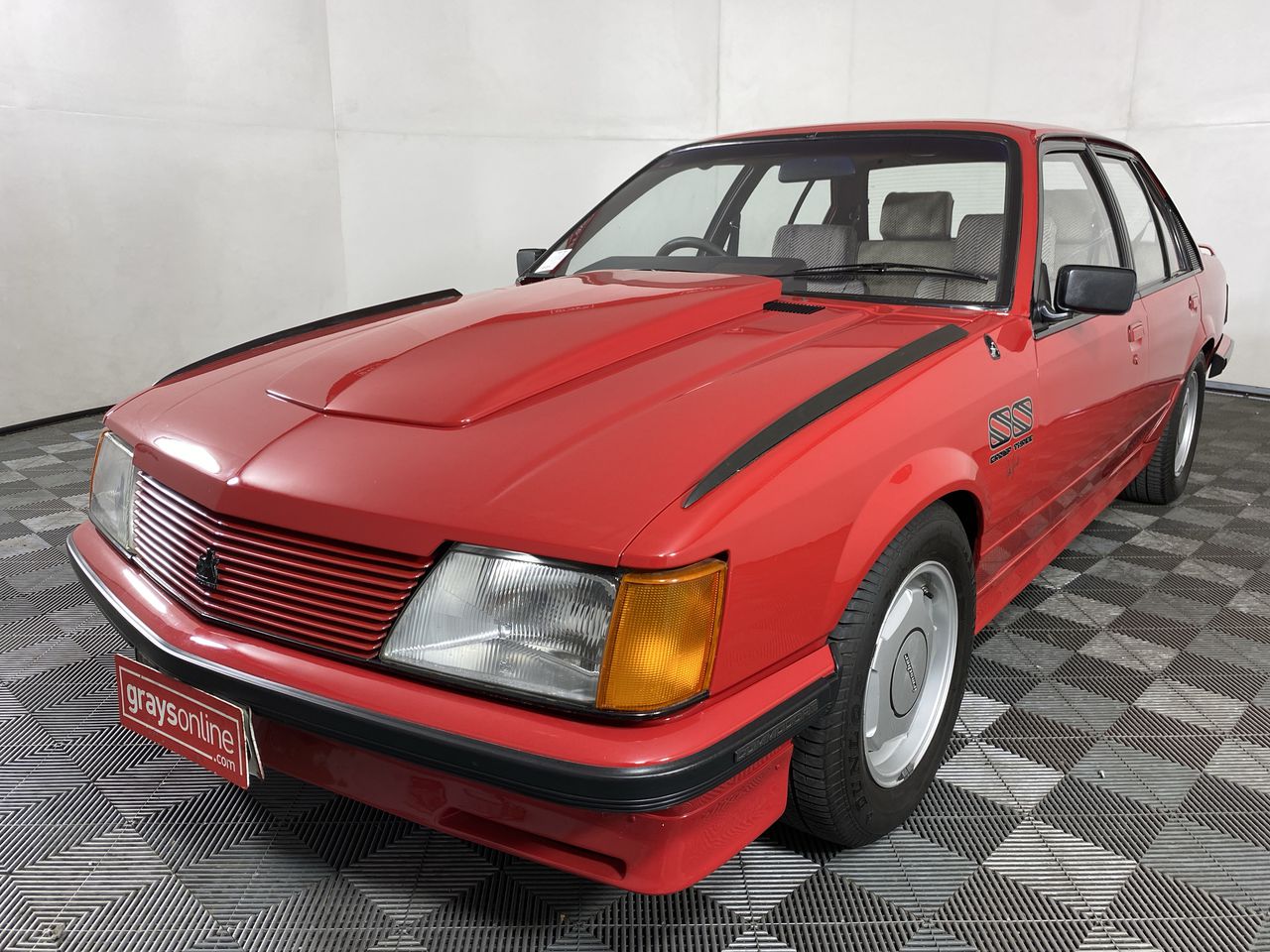 1982 HDT COMMODORE VH GROUP 3 SEDAN