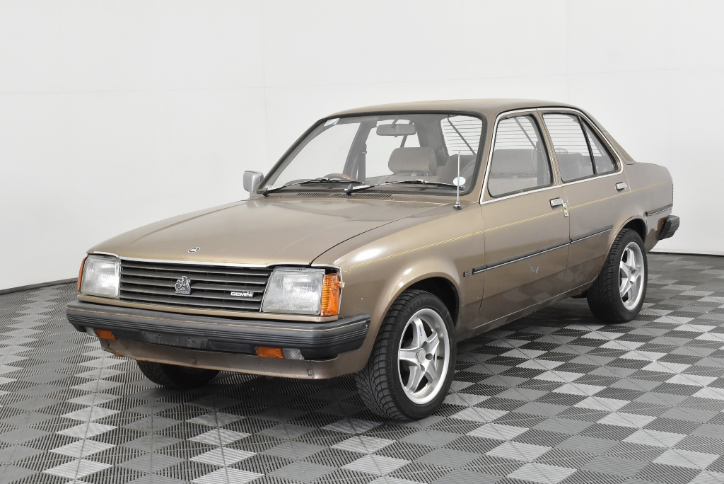 1983 HOLDEN TG GEMINI SEDAN