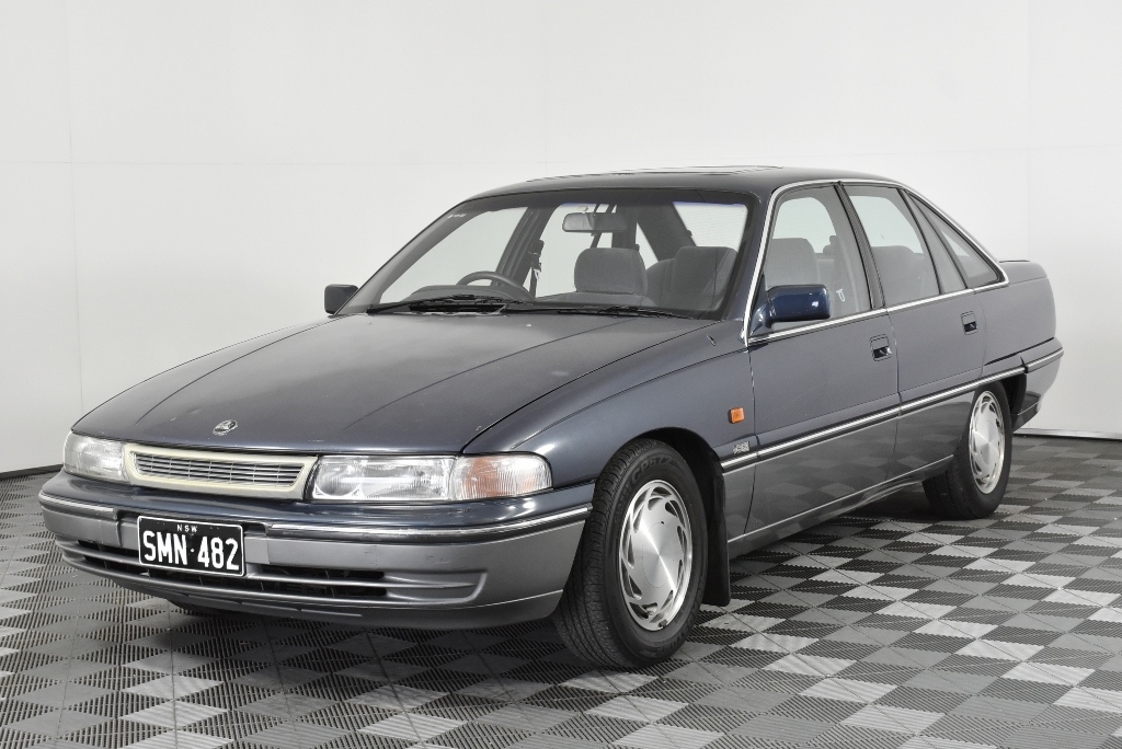 1992 HOLDEN CALAIS VP SEDAN