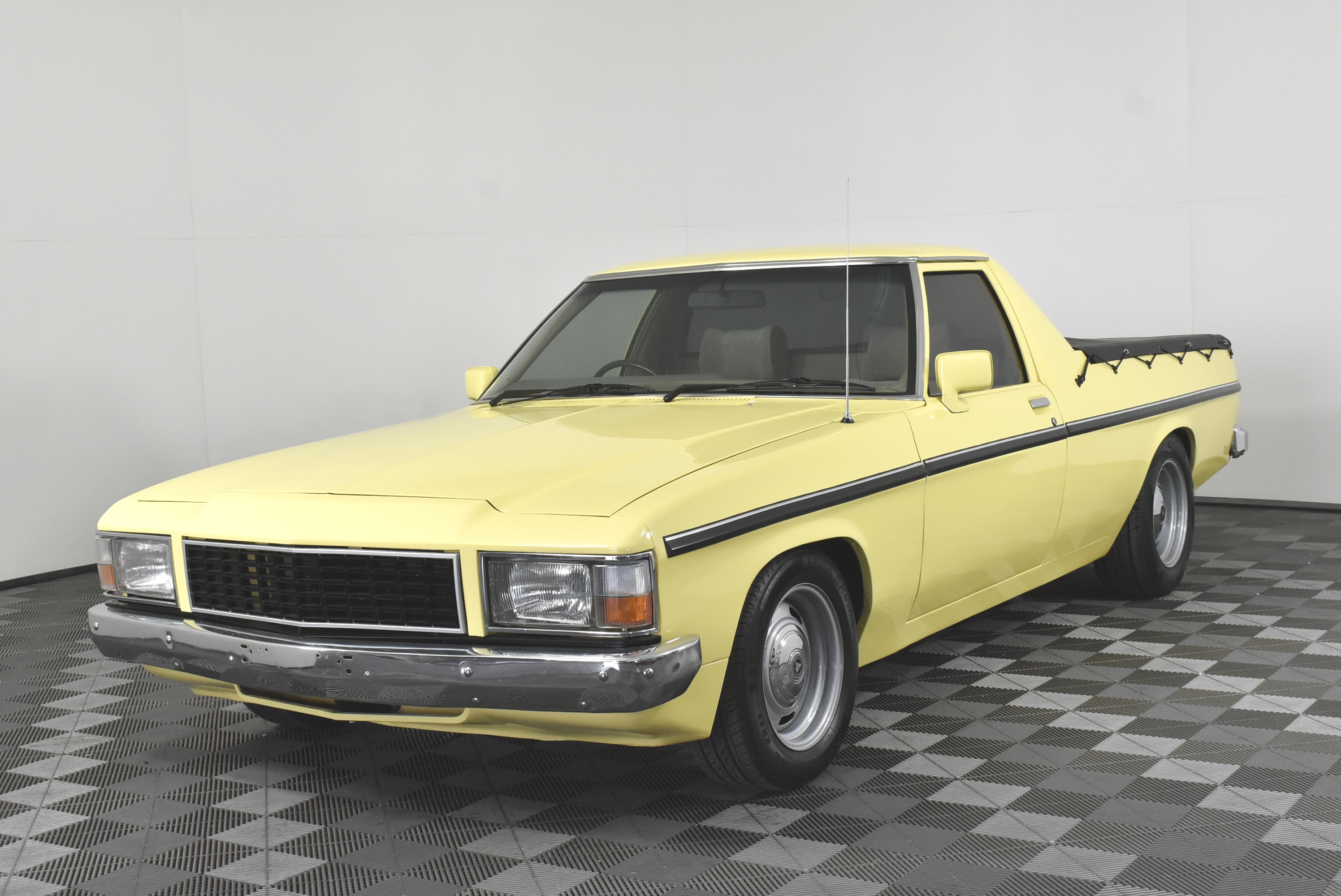 1982 HOLDEN WB UTILITY