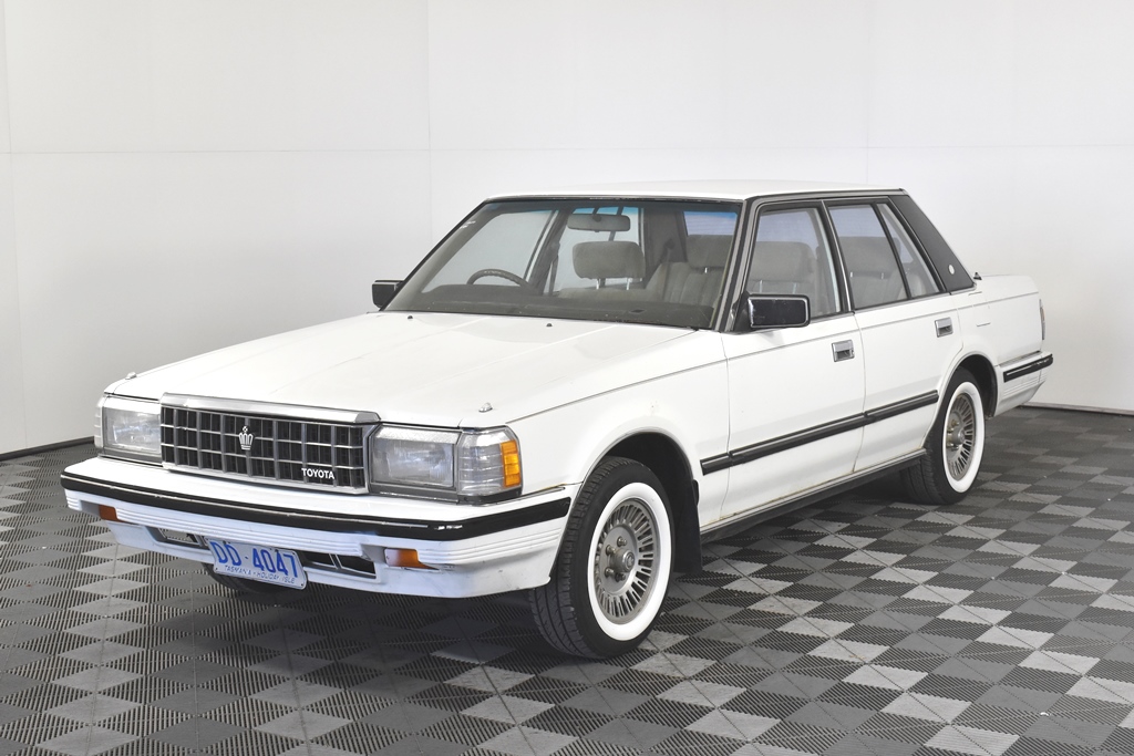 1984 TOYOTA CROWN SEDAN