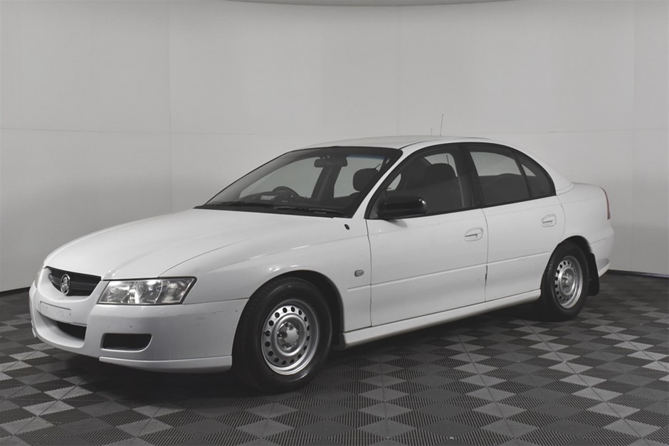 2005 HOLDEN COMMODORE VZ EXECUTIVE SEDAN