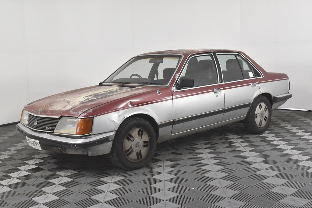 1981 HOLDEN COMMODORE VH SLE SEDAN