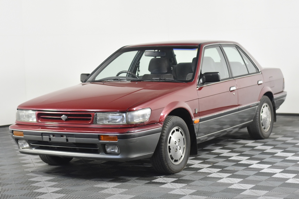 1991 NISSAN PINTARA TI AUTOMATIC SEDAN