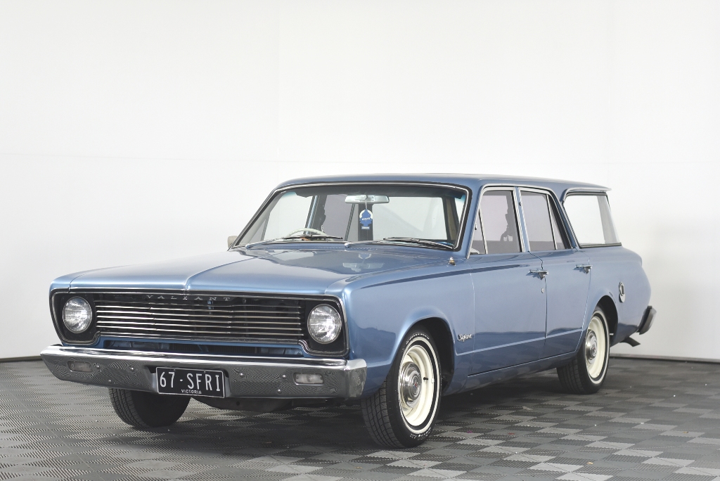1967 CHRYSLER VALIANT SAFARI MANUAL WAGON