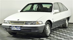 HOLDEN CALAIS VP SEDAN
