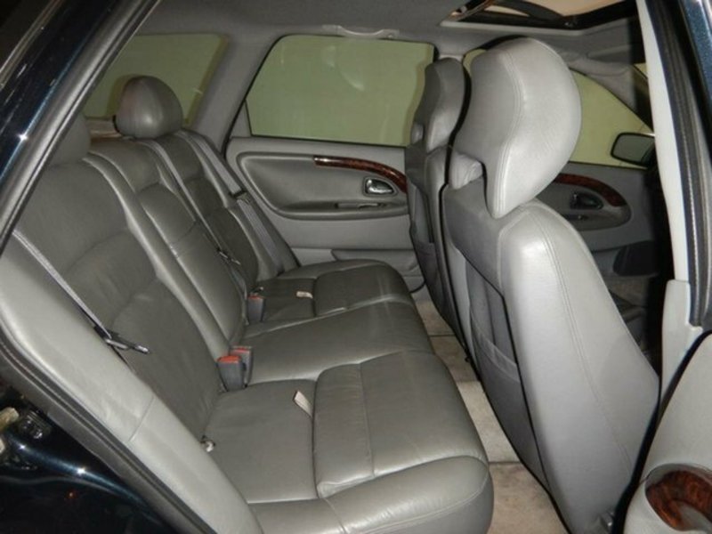 1999 VOLVO V40 T4 SE