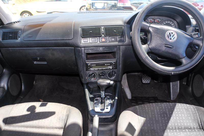 2001 VOLKSWAGEN GOLF 4th Gen GL Hatchback 5dr Auto 4sp 1.6i