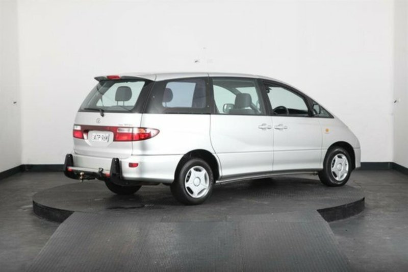 2003 TOYOTA TARAGO GLi ACR30R