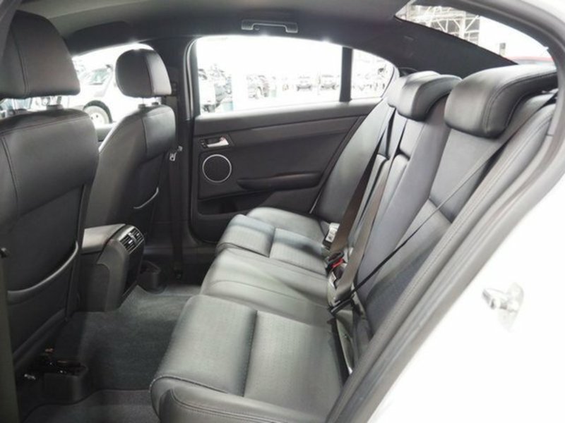 2012 HOLDEN CALAIS VE II MY12.5