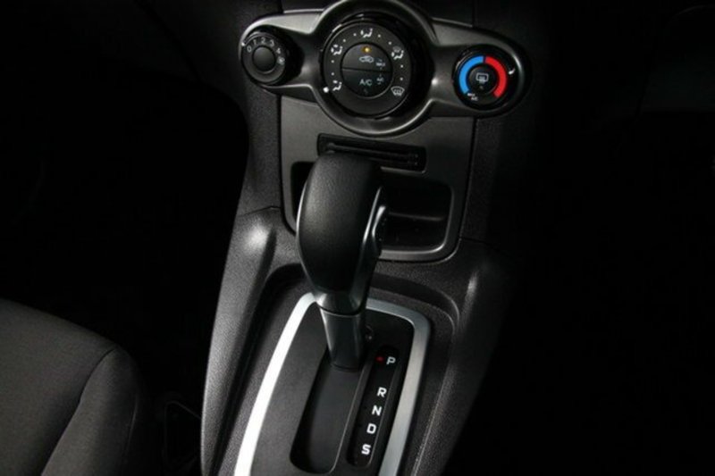 2015 FORD FIESTA AMBIENTE WZ