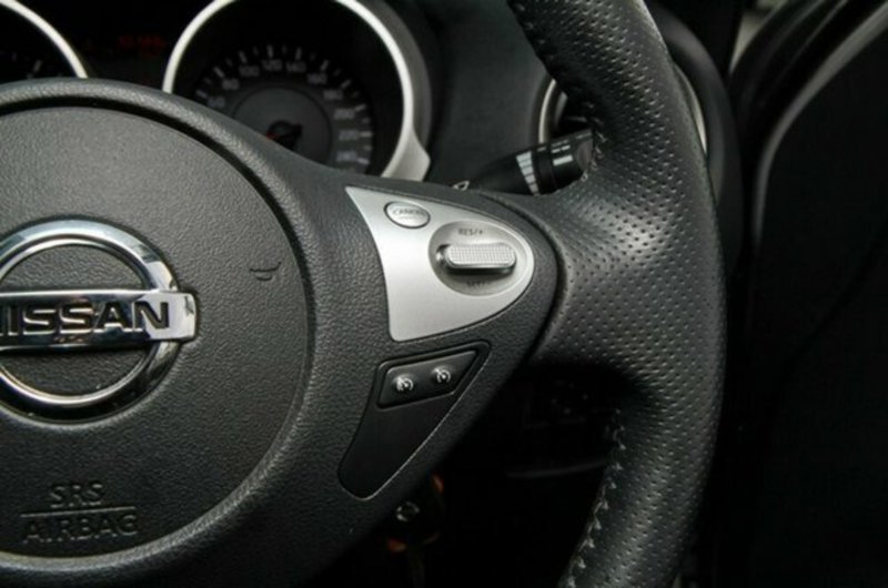 2014 NISSAN JUKE ST 2WD F15 MY14