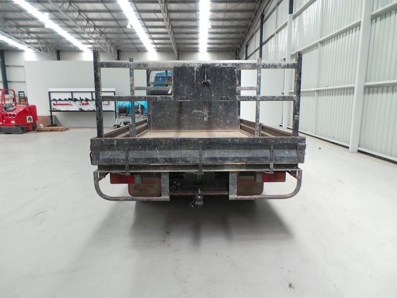 2001 TOYOTA DYNA TRAY TRUCK