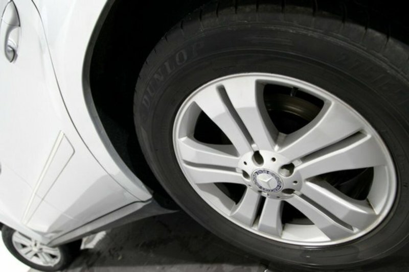 2010 MERCEDES-BENZ GL 320 CDI 164