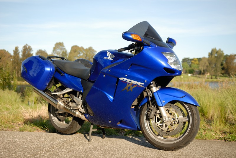 2003 HONDA 1100CC CBR1100XX (SUPER BLACKBIRD) 3