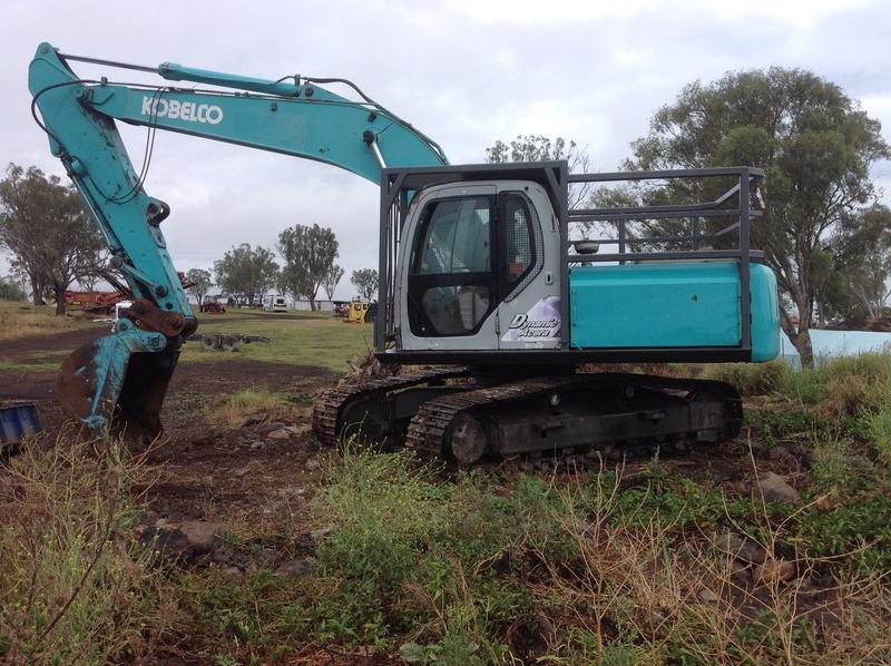 2004 KOBELCO SK250 1140