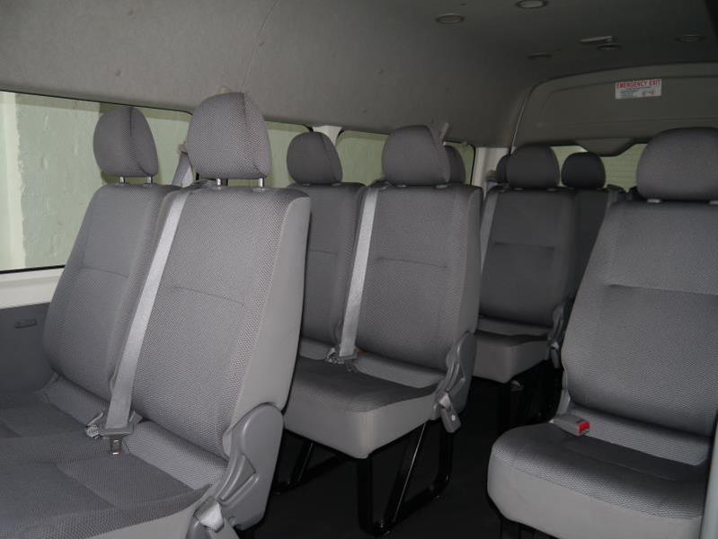 2011 TOYOTA HIACE COMMUTER TRH223R MY11