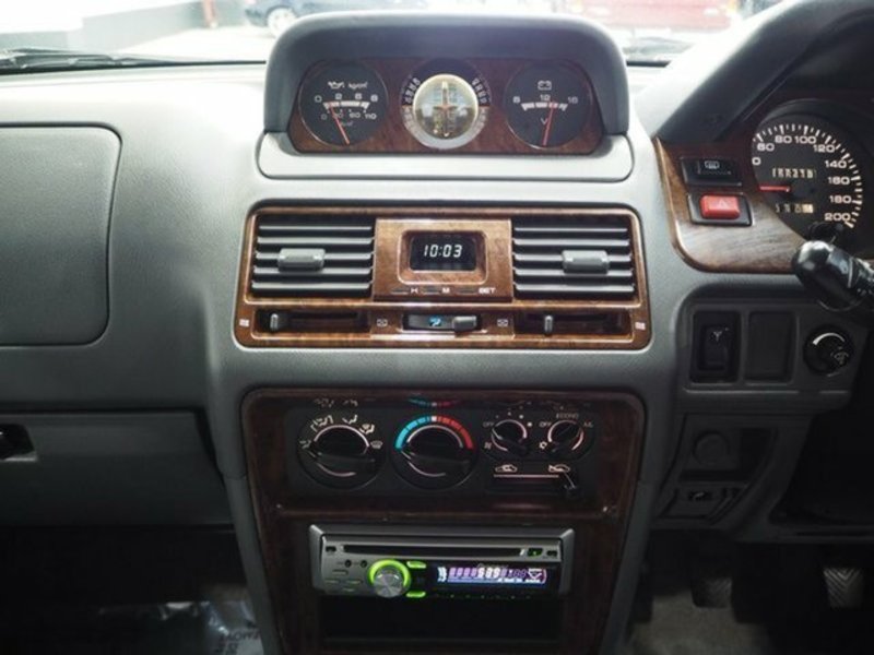 1998 MITSUBISHI PAJERO GLS LWB (4x4) NL