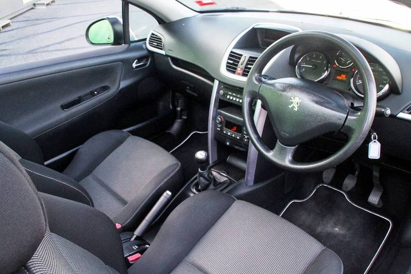 2008 PEUGEOT 207 CC 1.6